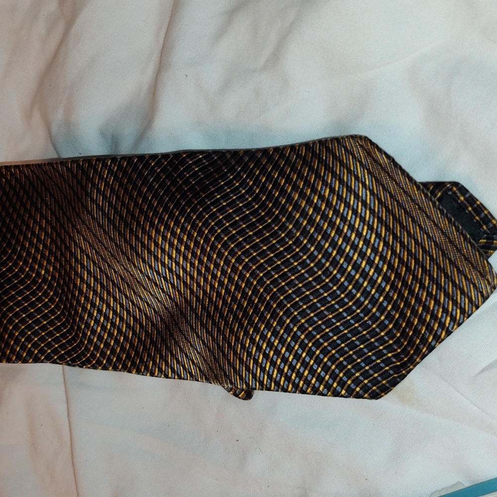 Pavone silk tie made in Italy with cool visual effects